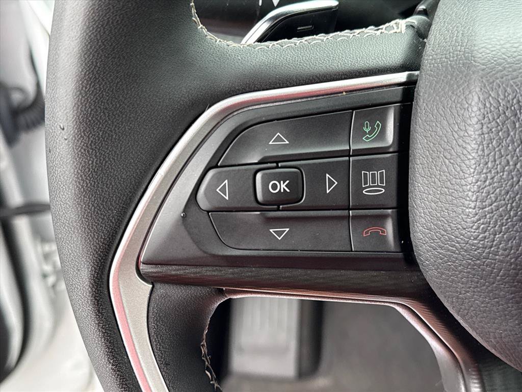 Used 2023 Jeep Grand Cherokee L Laredo AWD/4WD image 18