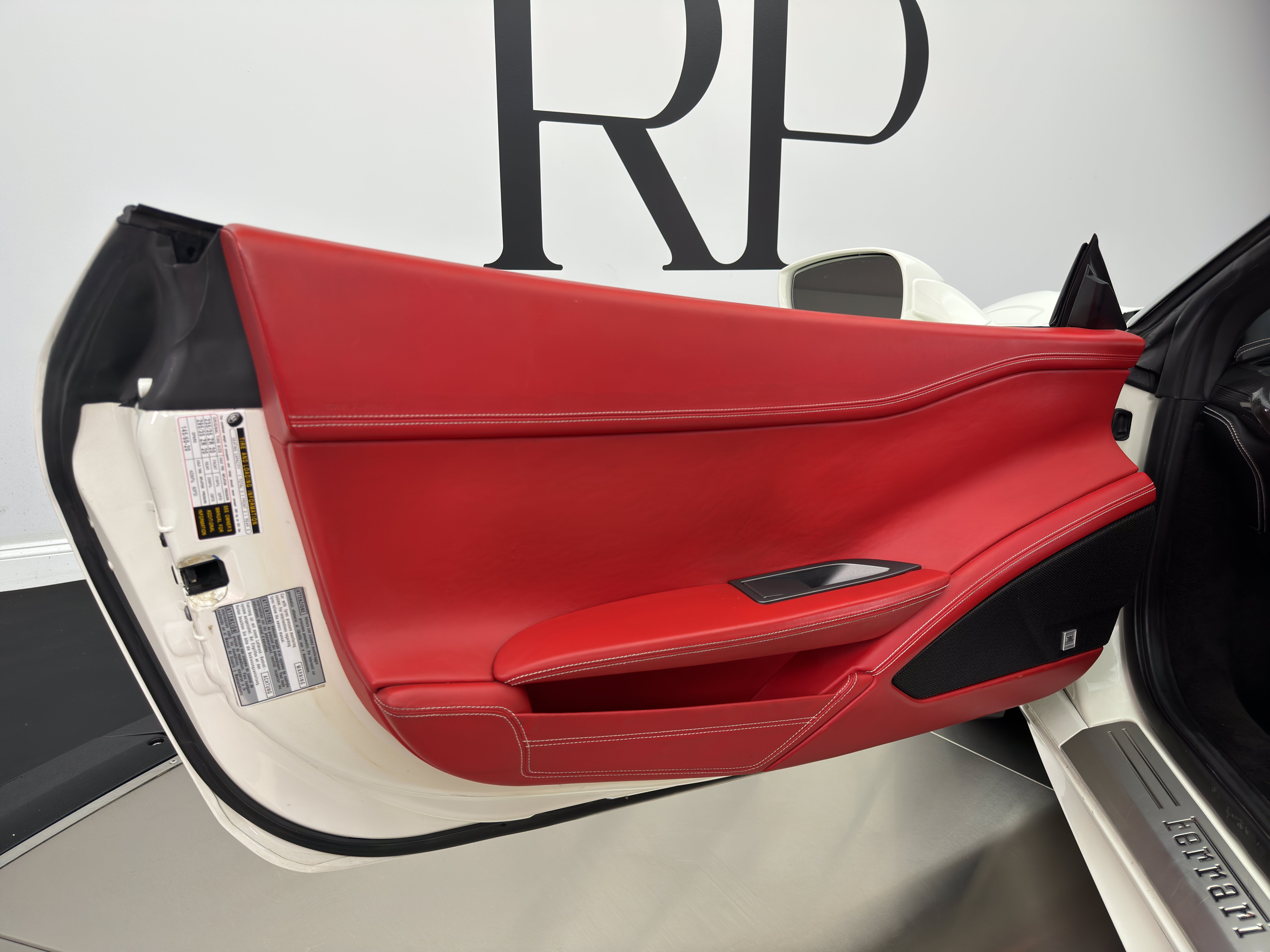 Used 2013 Ferrari 458 Spider RWD image 42