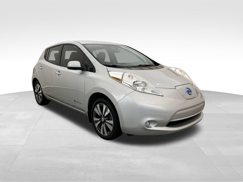 Used 2015 Nissan Leaf SV FWD image 8