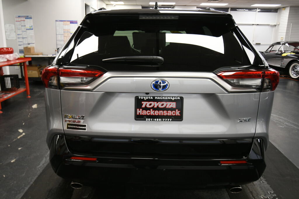 Used 2024 Toyota RAV4 XSE w/ Weather Package image 7