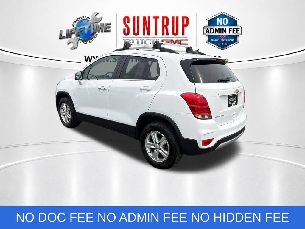 Used 2017 Chevrolet Trax LT w/ LT Convenience Package AWD/4WD image 3