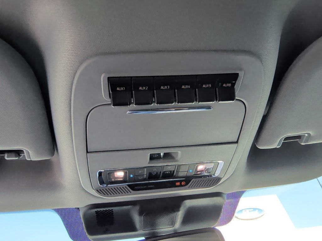 New 2027 Ford F250 Lariat w/ Lariat Ultimate Package AWD/4WD image 23