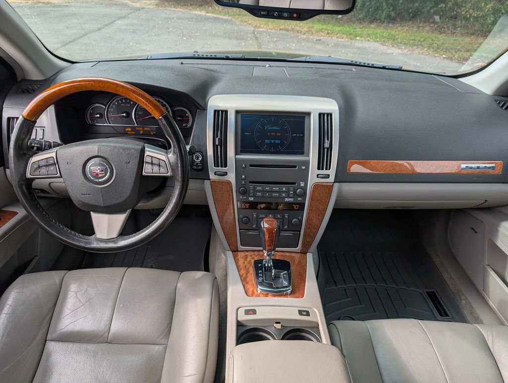 Used 2011 Cadillac STS Luxury image 28