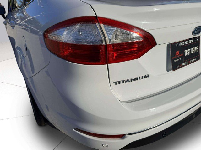 Used 2014 Ford Fiesta Titanium image 14