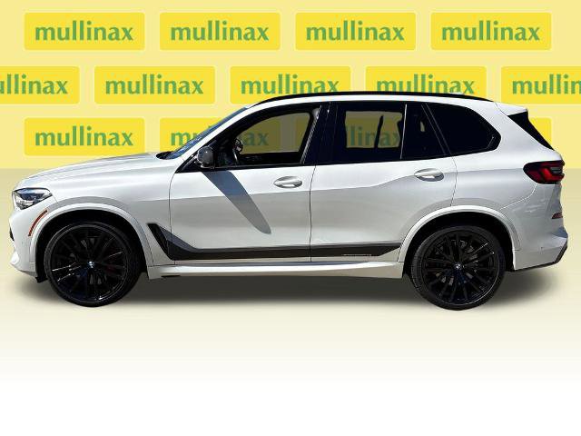 Used 2022 BMW X5 M50i AWD/4WD image 11