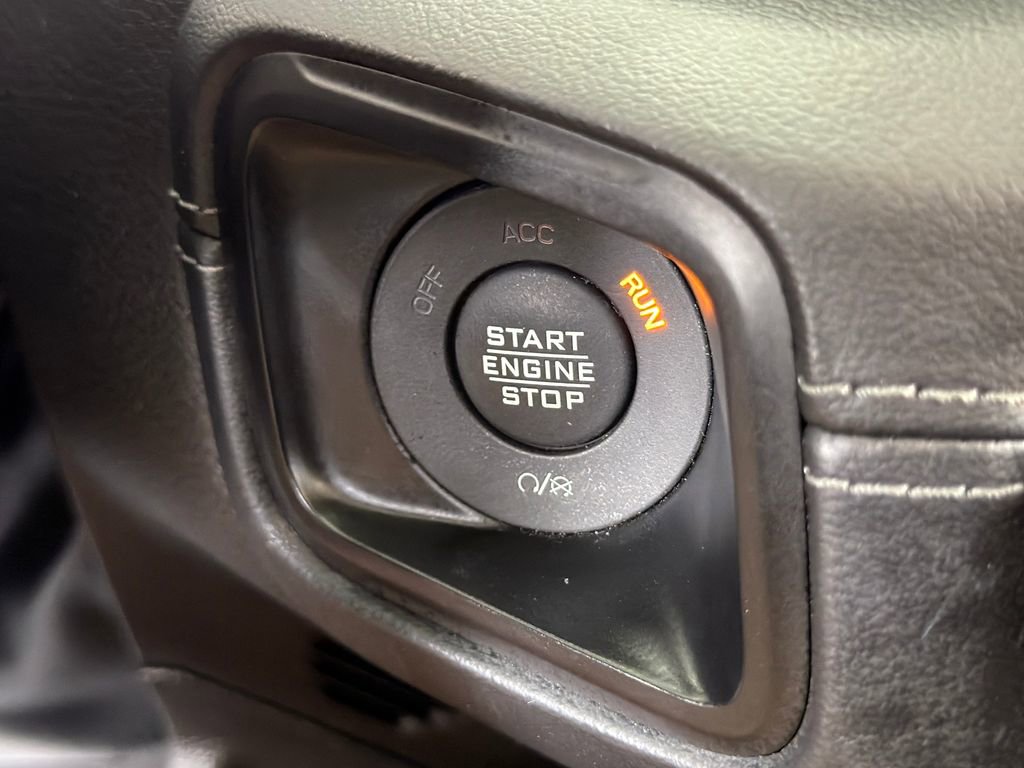 Used 2024 Jeep Wrangler Sahara image 6