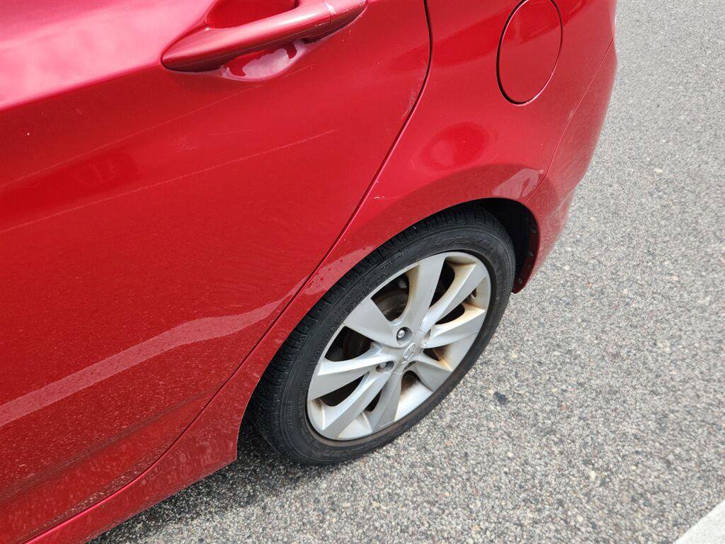 Used 2014 Hyundai Accent SE FWD image 9