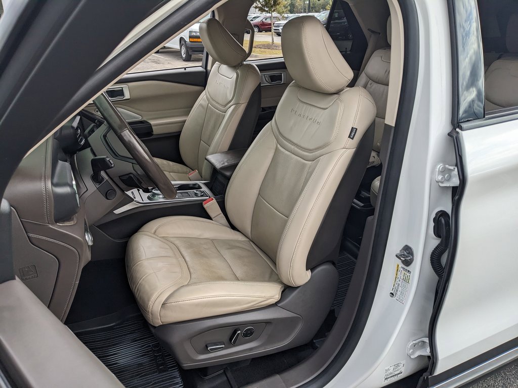Used 2020 Ford Explorer Platinum w/ Premium Technology Package image 37