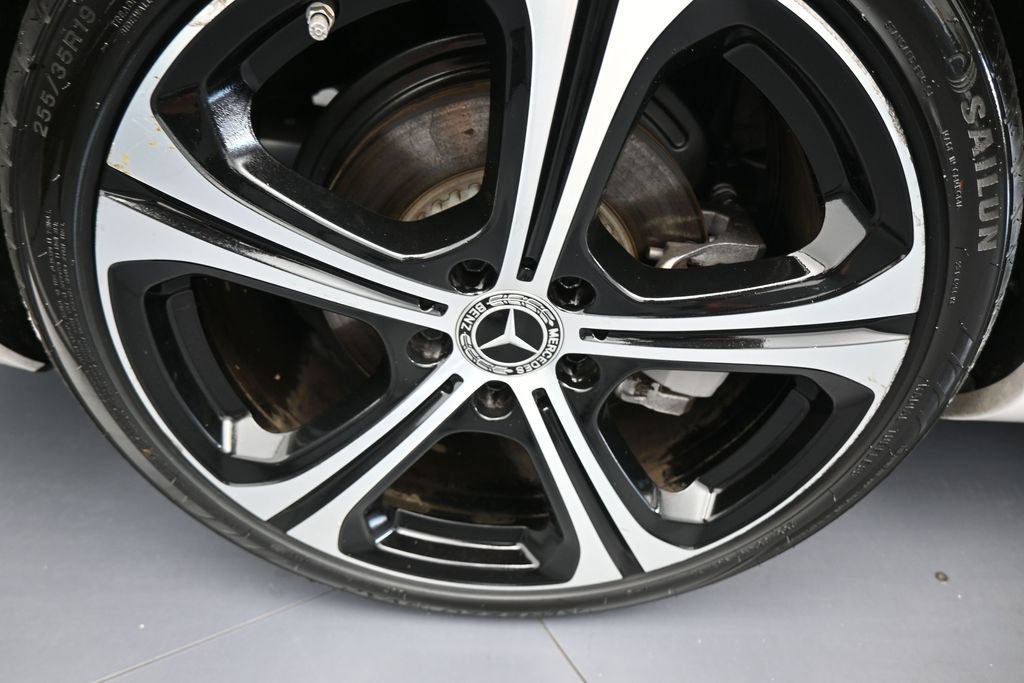 Used 2025 Mercedes-Benz C 300 Sedan image 42