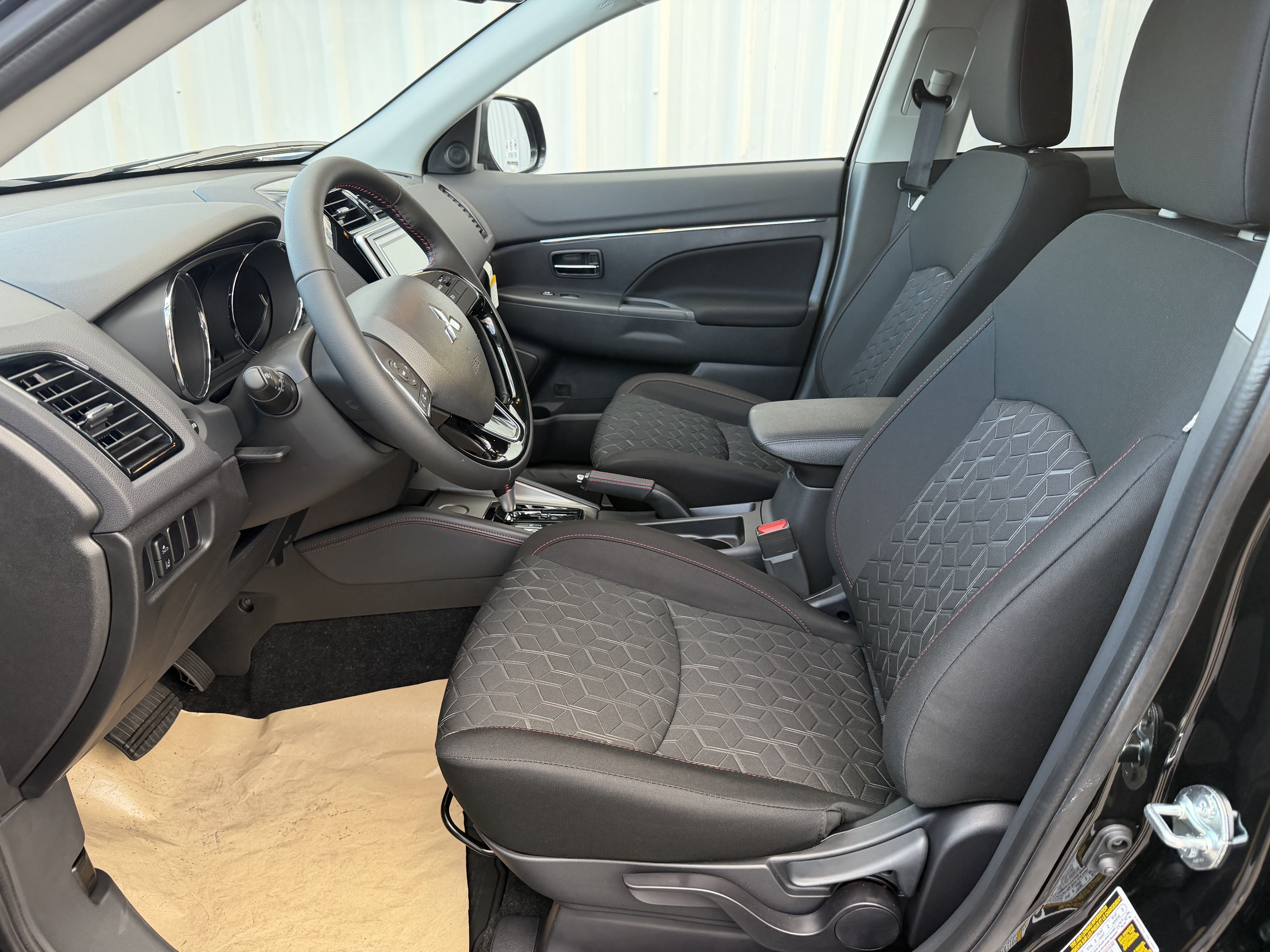 New 2027 Mitsubishi Outlander Sport LE FWD image 10