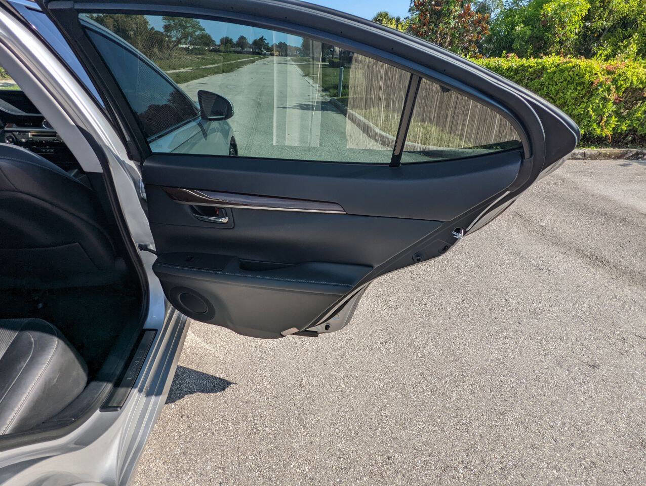 Used 2014 Lexus ES 350 Base 4dr Sedan w/ Luxury Package image 13