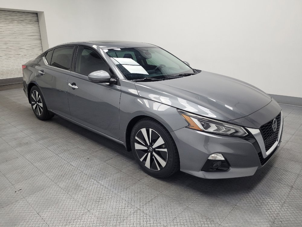 Used 2019 Nissan Altima 2.5 SV FWD image 11