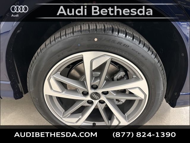 New 2025 Audi Q3 2.0T Premium image 9