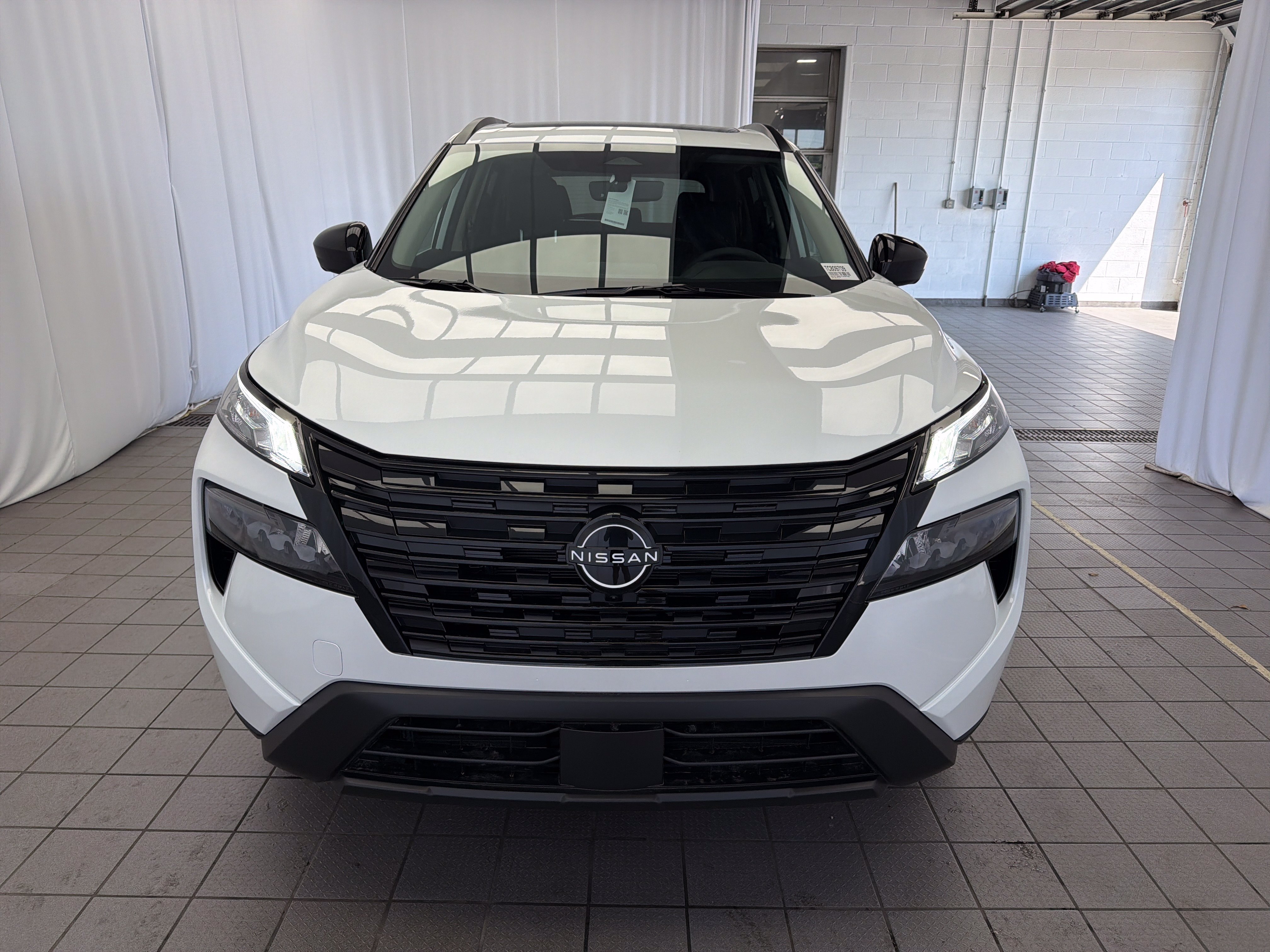New 2026 Nissan Rogue SV FWD image 2