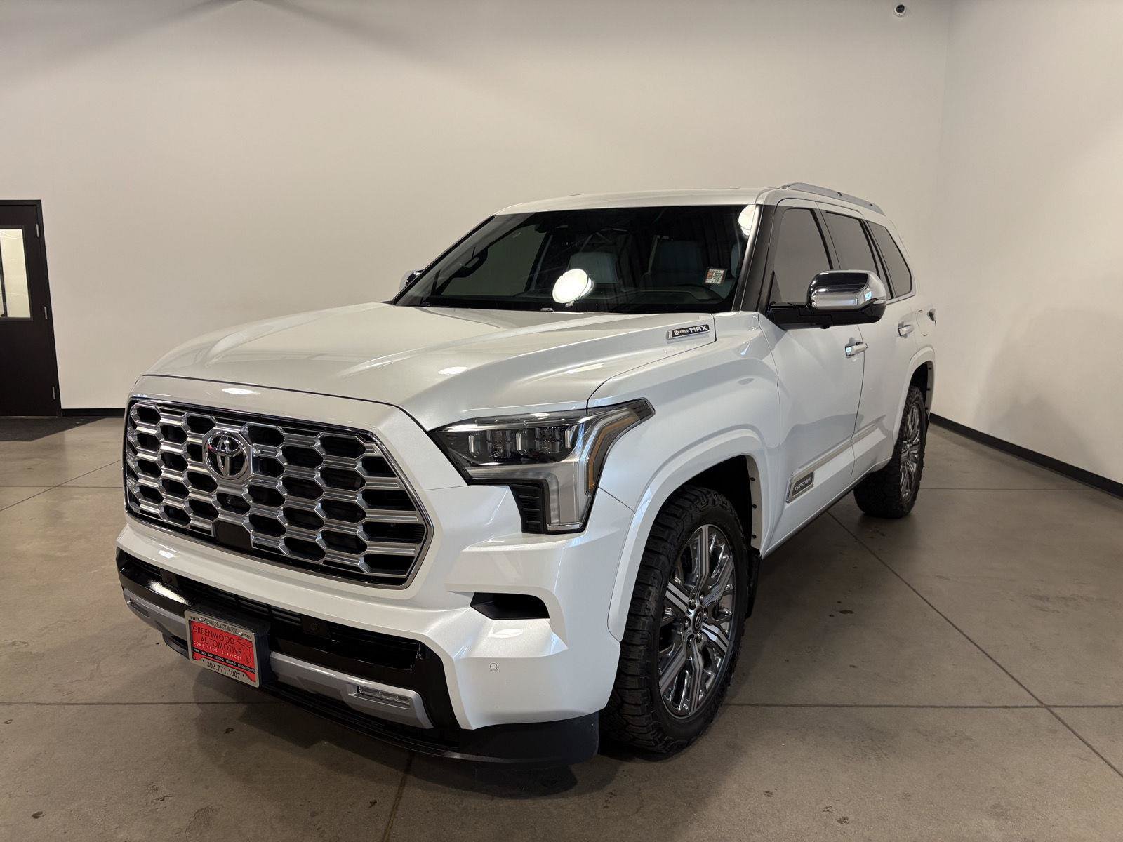 Used 2025 Toyota Sequoia Capstone AWD/4WD image 6