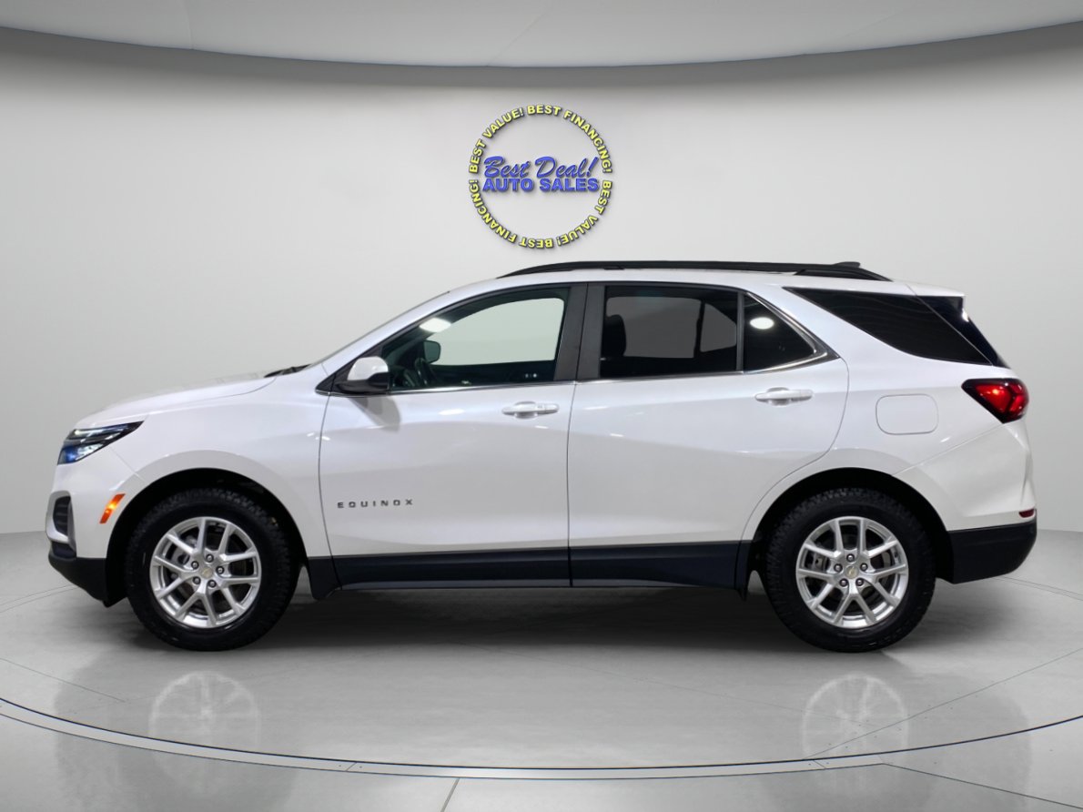Used 2022 Chevrolet Equinox LT image 2