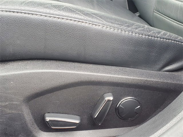 Used 2017 Ford Fusion SE w/ Fusion SE Technology Package image 13