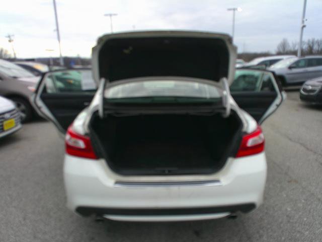 Used 2017 Nissan Altima 2.5 S w/ Power Driver Seat Package image 5