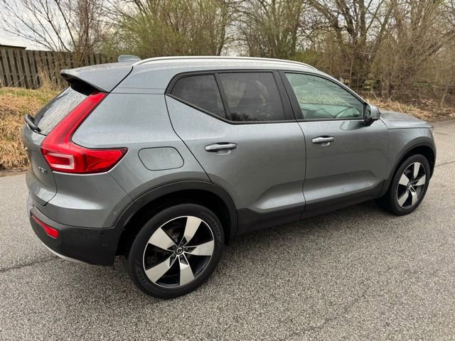 Used 2019 Volvo XC40 T5 Momentum AWD/4WD image 5