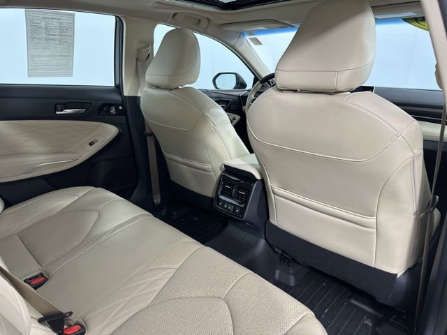 Used 2019 Toyota Avalon Limited w/ Advanced Safety Package FWD image 28