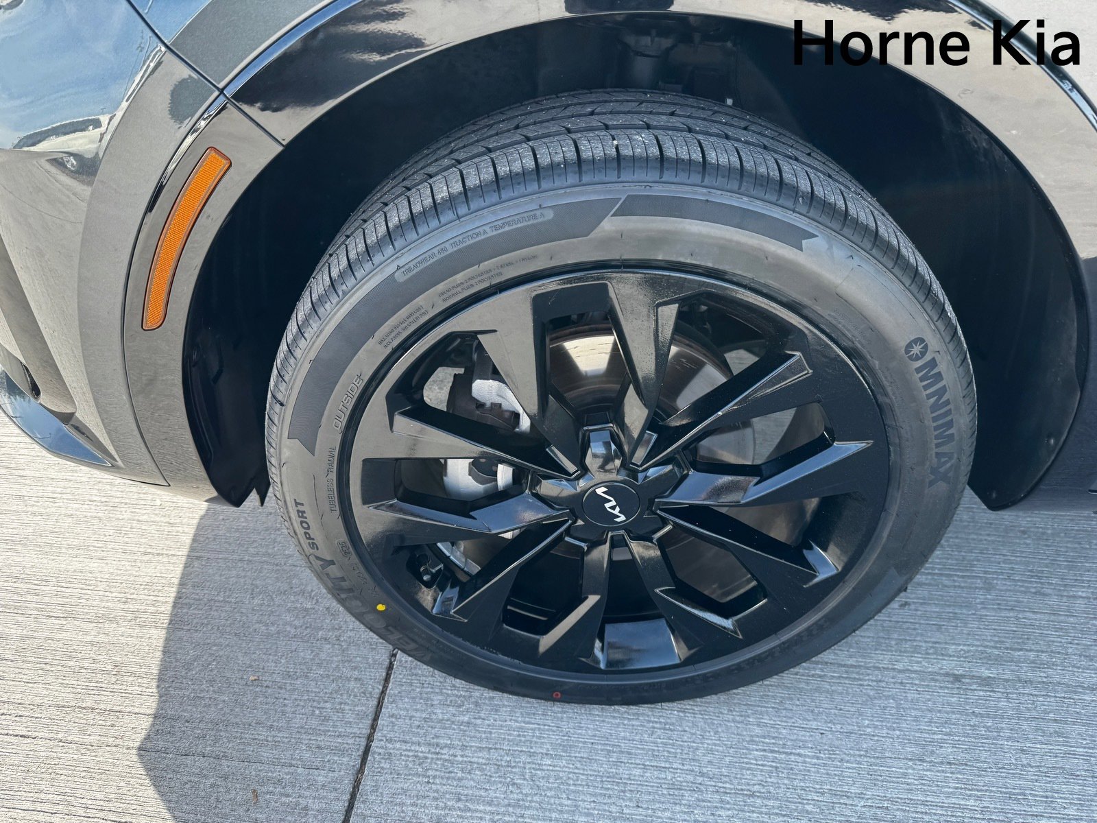 Certified 2022 Kia Sorento SX image 8