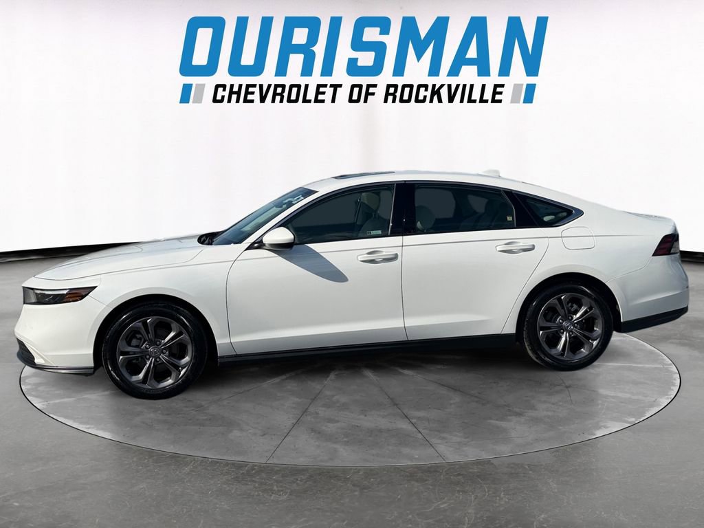 Used 2023 Honda Accord EX image 3