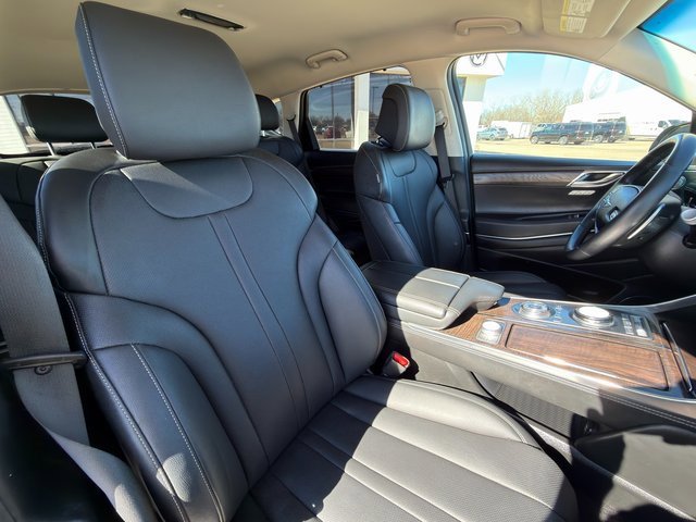 Used 2024 Genesis GV80 2.5T image 30