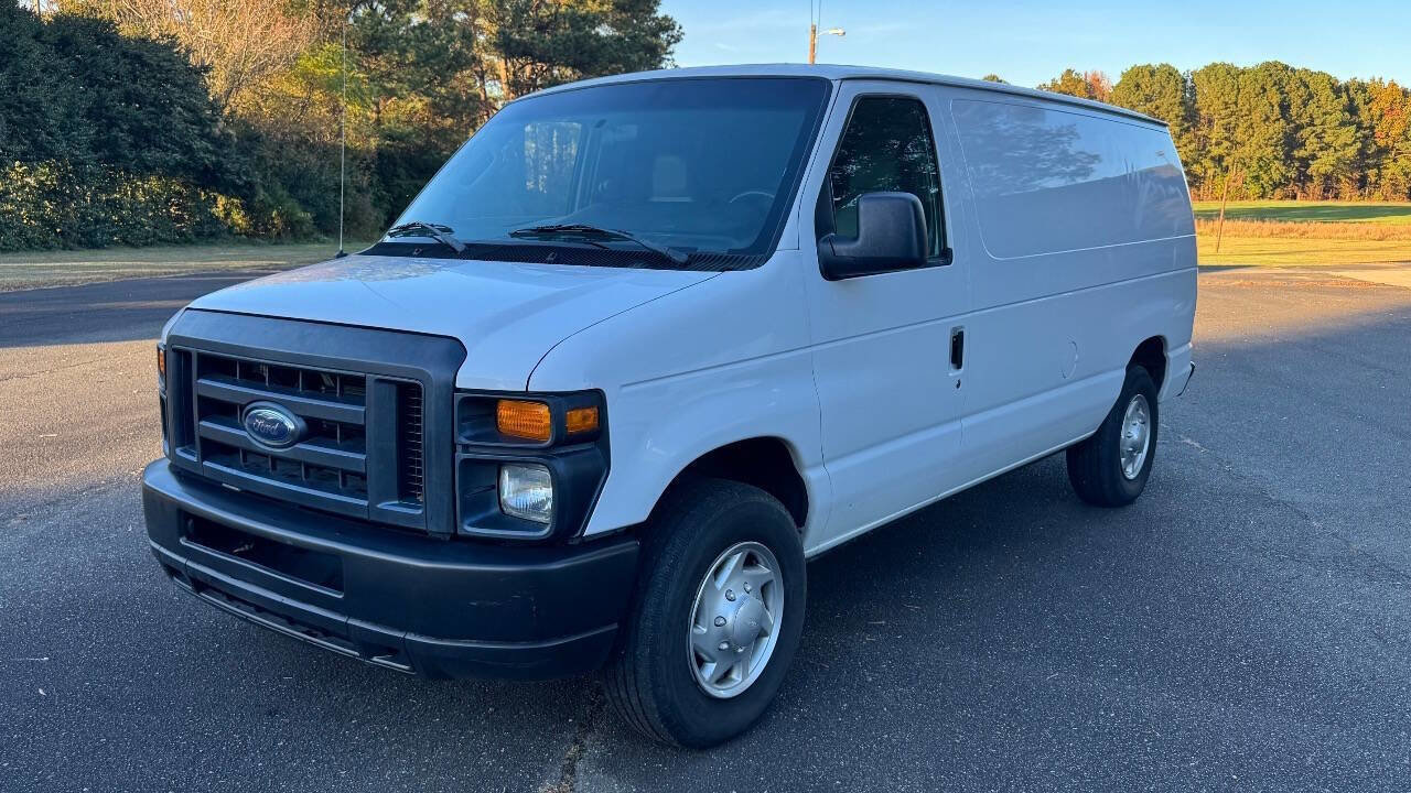 Used 2011 Ford E-250 and Econoline 250 w/ PWR Group image 4