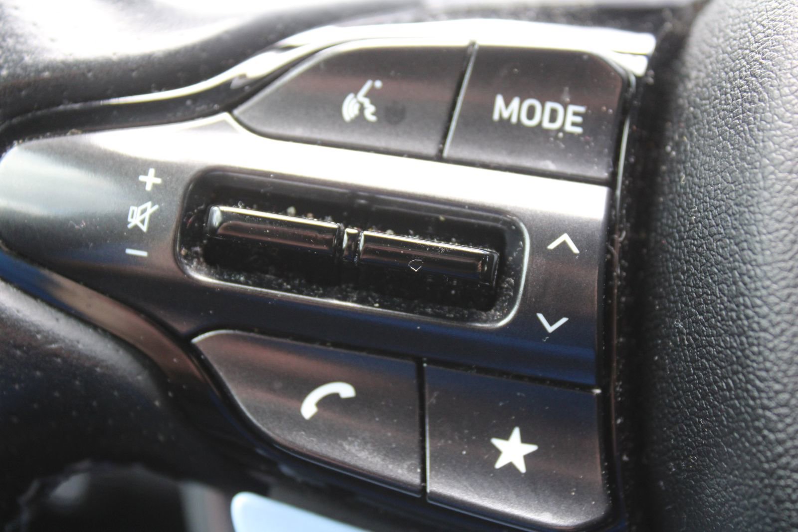 Used 2022 Hyundai Elantra N FWD image 26