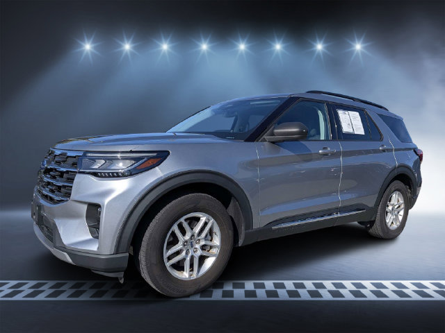 Used 2025 Ford Explorer Active w/ Active Comfort Package RWD image 7