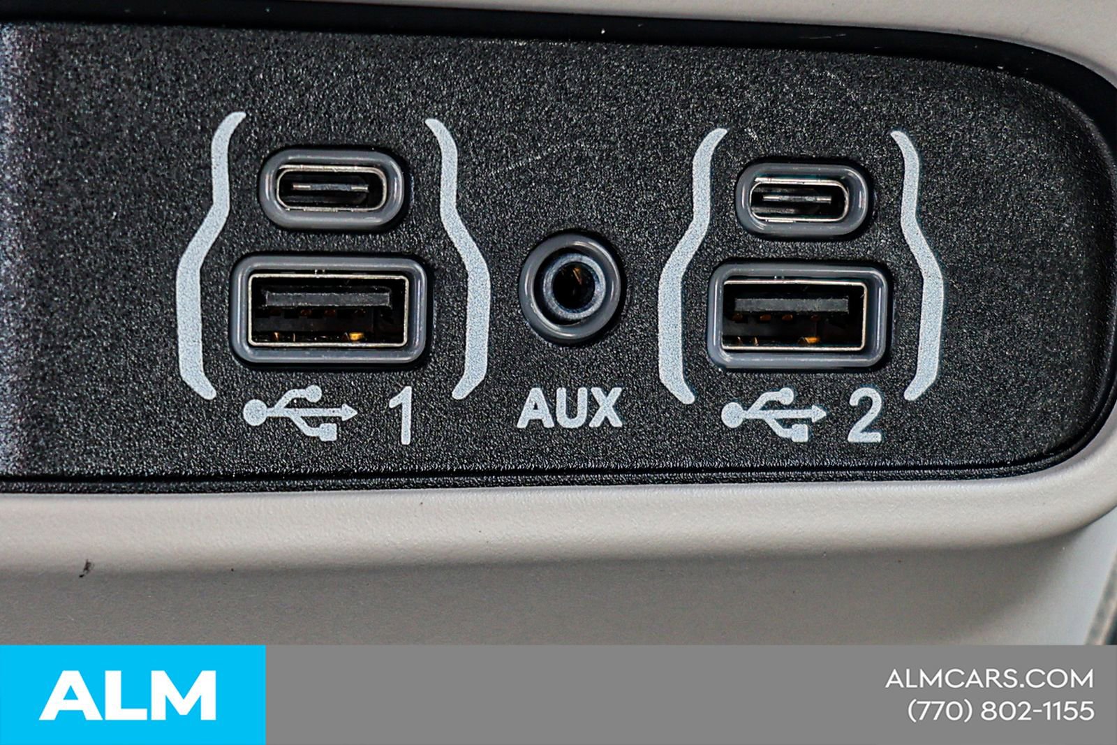 Used 2024 Chrysler Pacifica Touring-L image 34