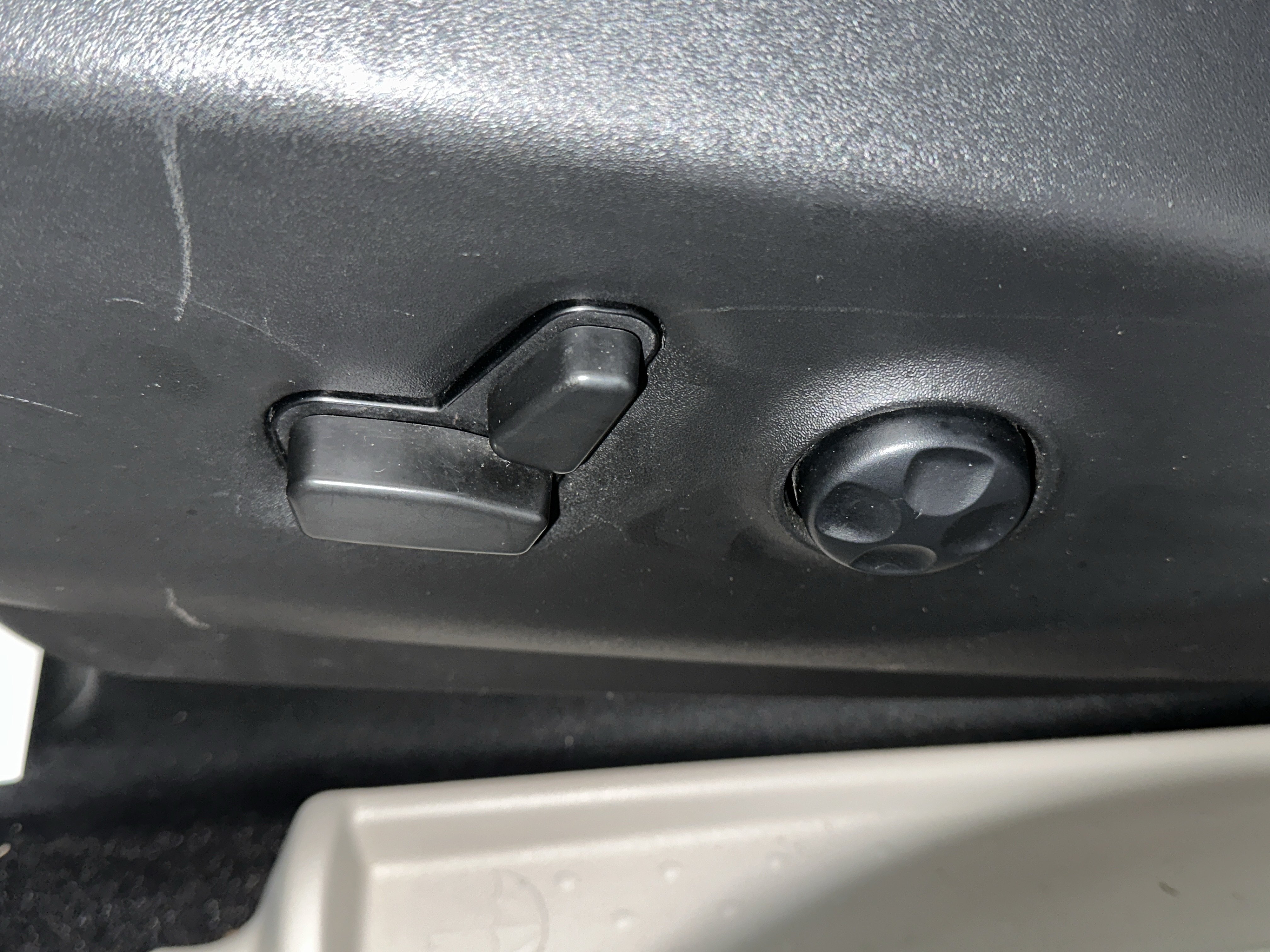 Used 2021 Chrysler Voyager LX FWD image 20