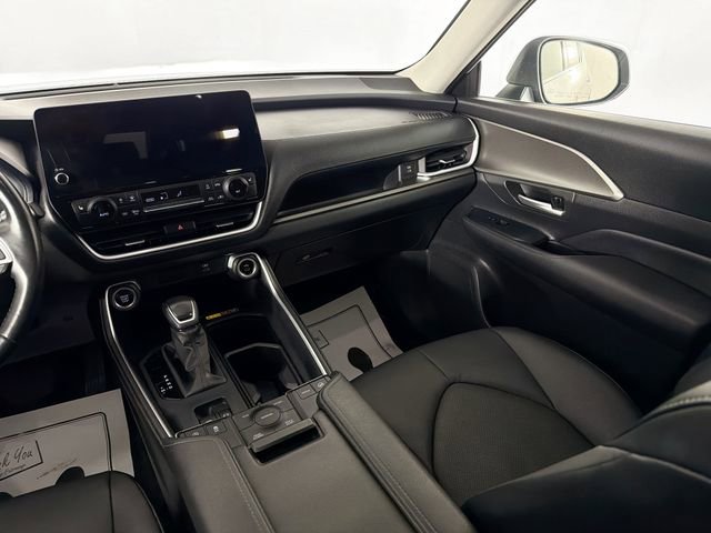 Used 2024 Toyota Grand Highlander XLE image 22