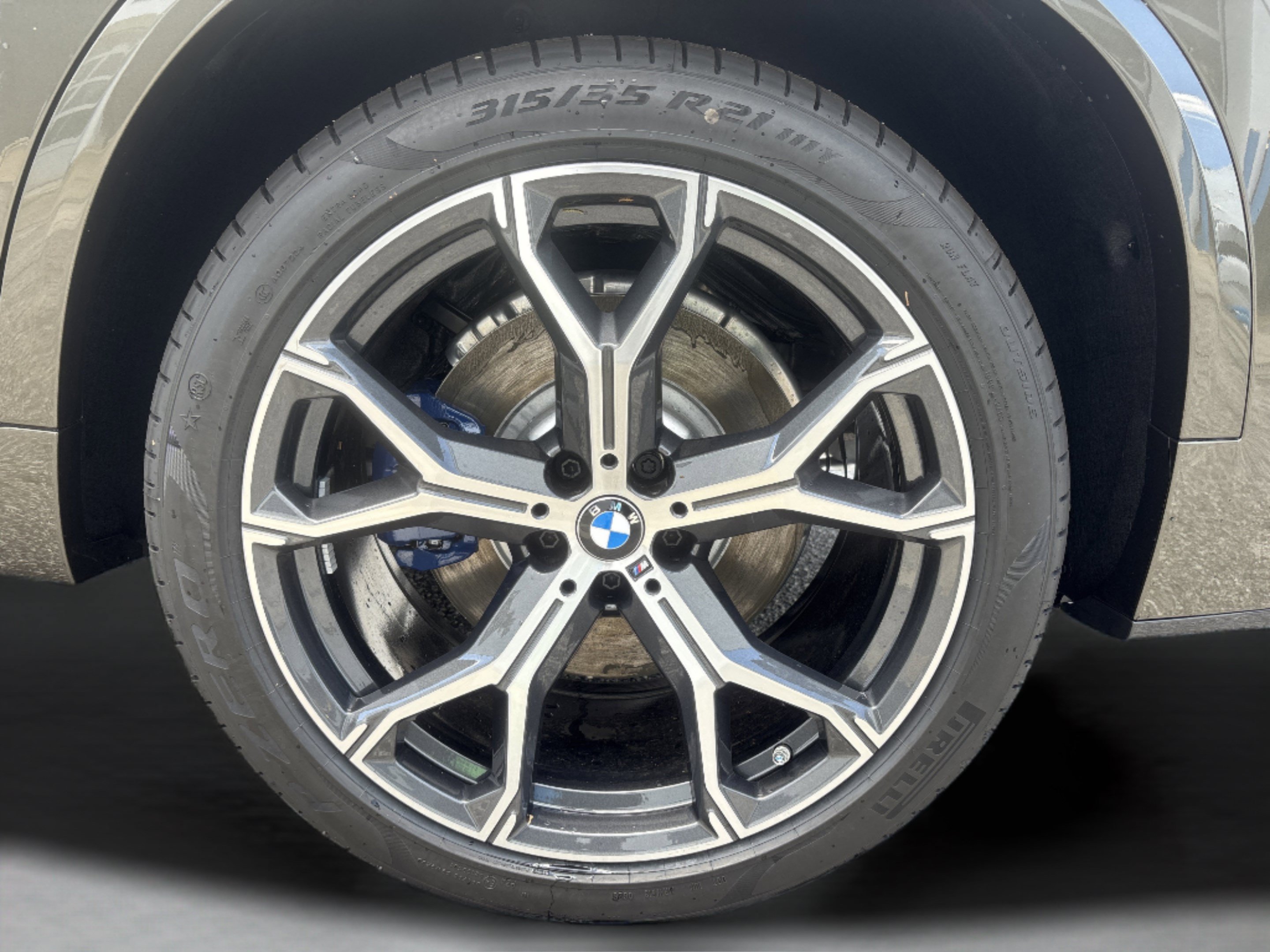 New 2026 BMW X5 xDrive50e w/ Executive Package AWD/4WD image 33