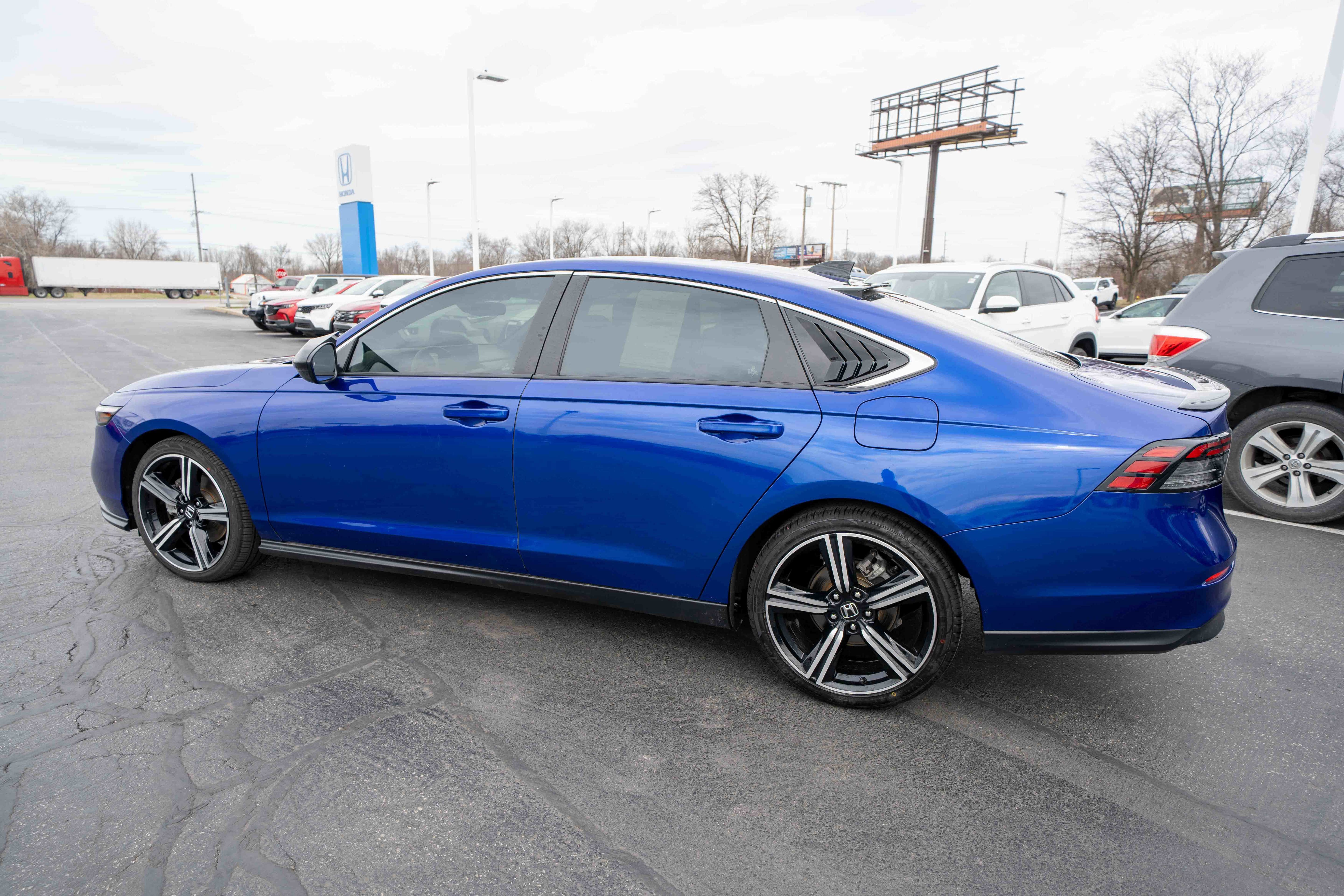 Used 2024 Honda Accord Sport image 4