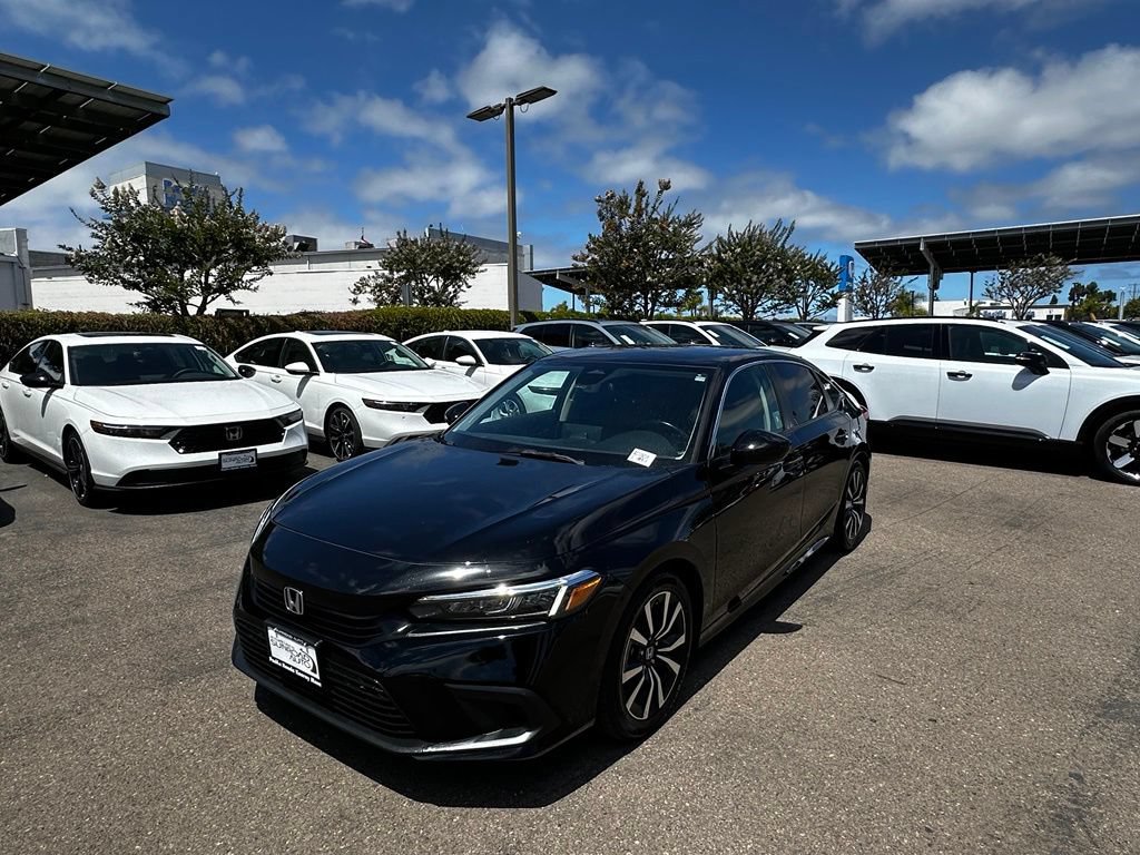 Used 2023 Honda Civic EX image 2
