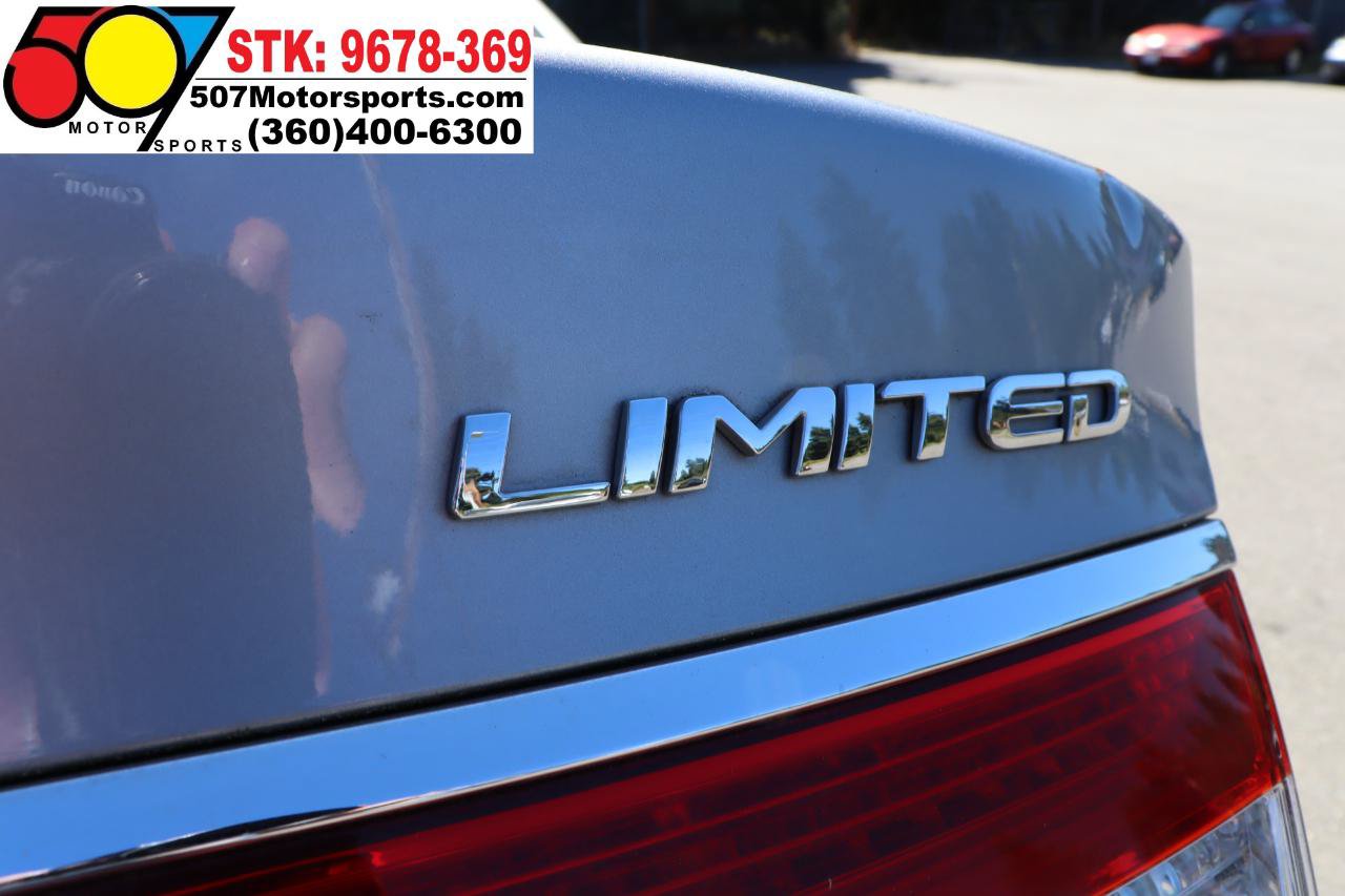 Used 2015 Hyundai Azera Limited FWD image 17