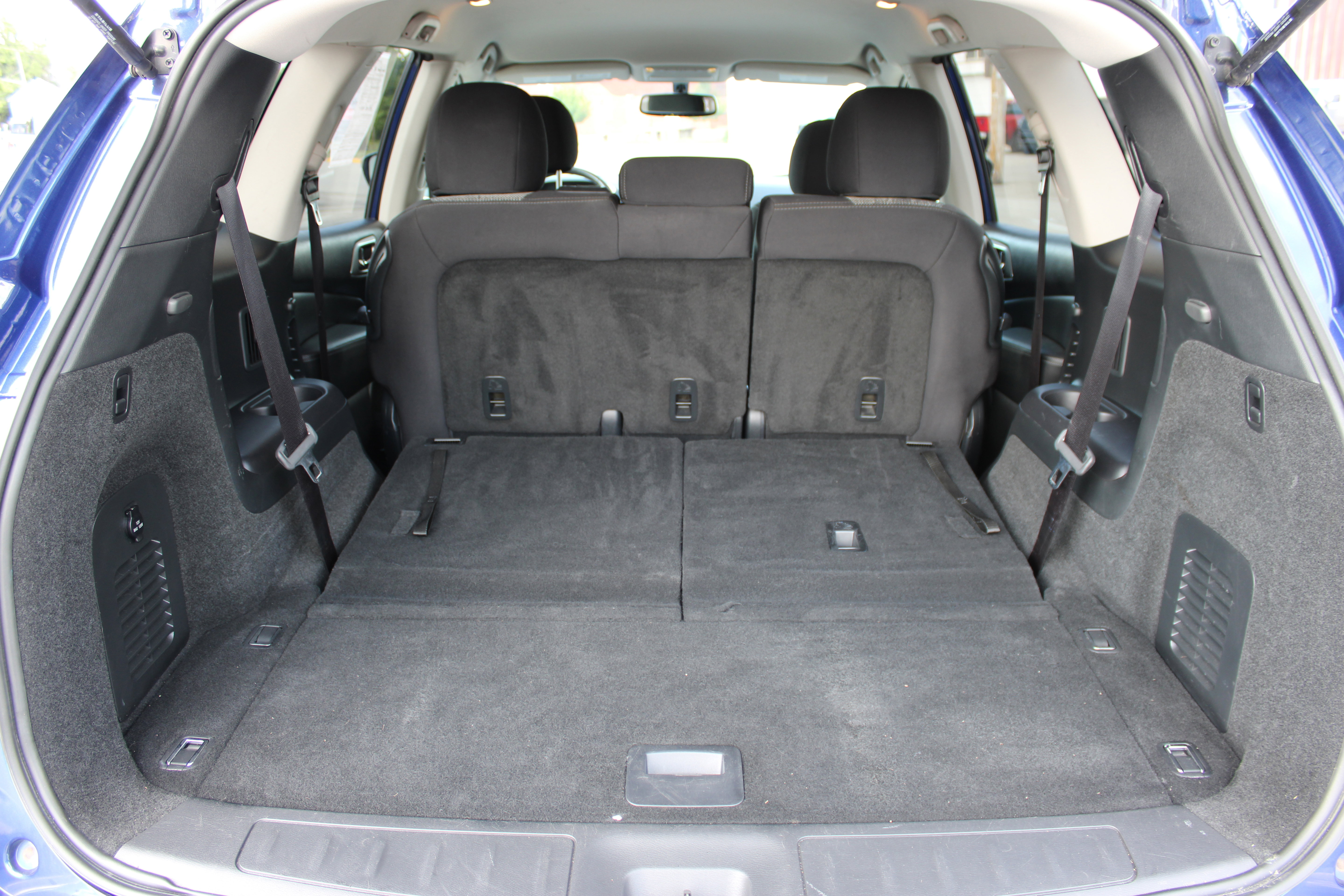 Used 2020 Nissan Pathfinder SV AWD/4WD image 5