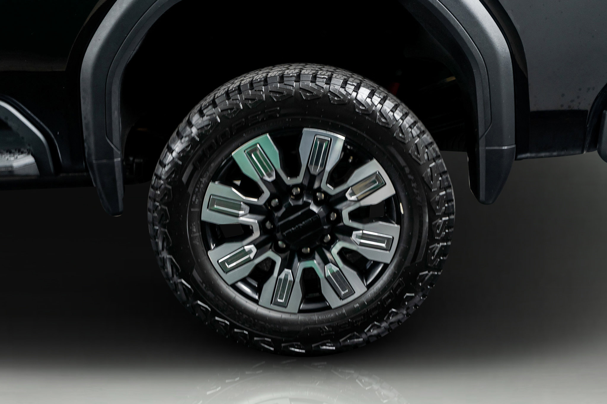 Used 2025 GMC Sierra 3500 Denali w/ Denali Reserve Package image 17