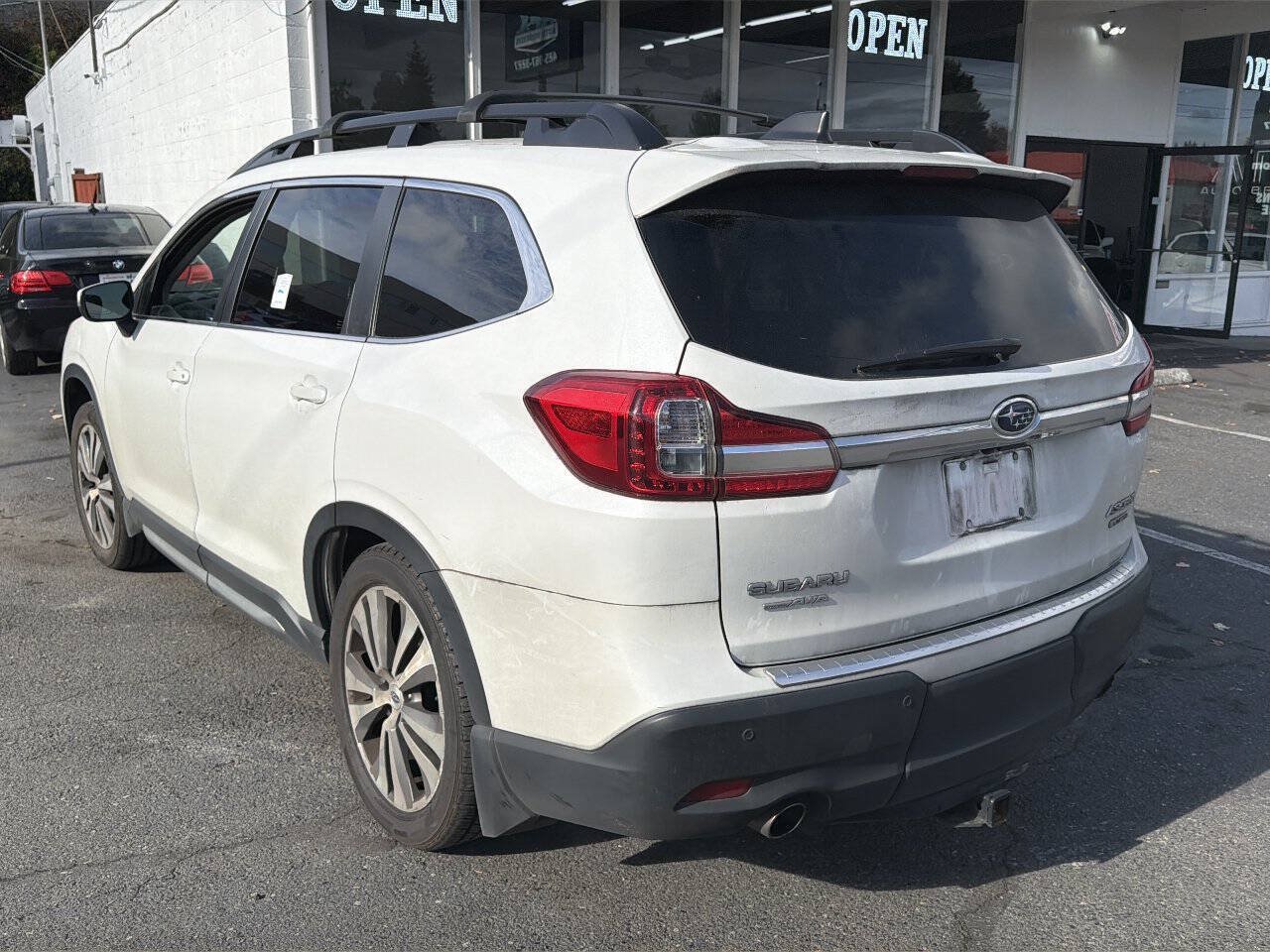 Used 2021 Subaru Ascent Limited w/ Technology Package AWD/4WD image 2