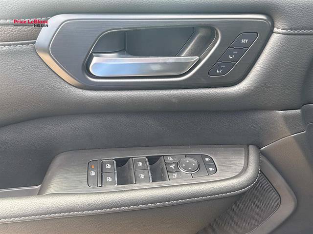 New 2026 Nissan Armada SL w/ Captain's Chari Seat Package AWD/4WD image 13