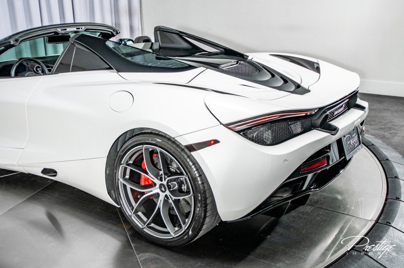 Used 2022 McLaren 720S Spider image 23