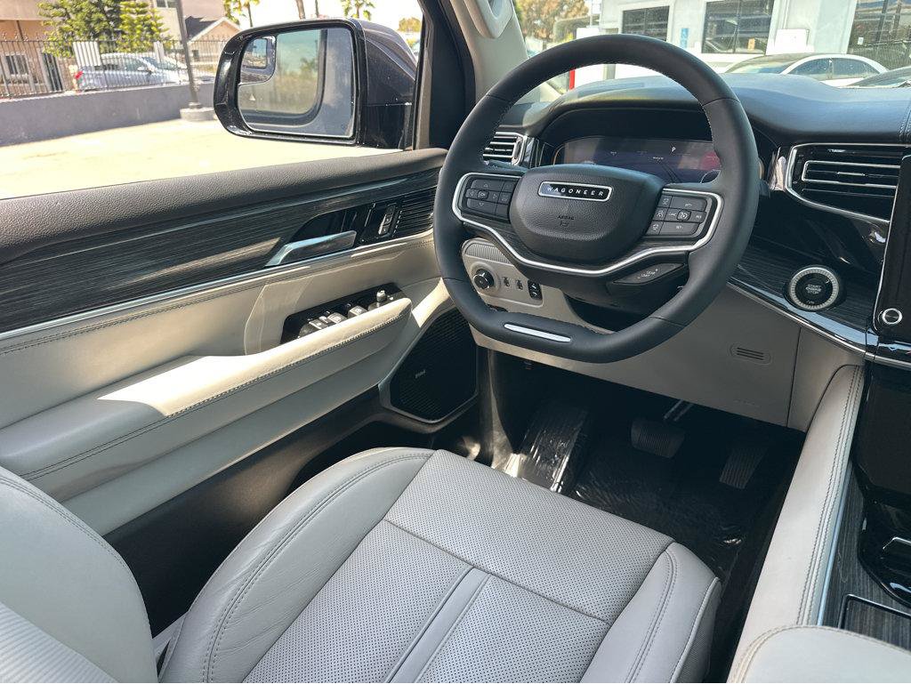Used 2022 Jeep Wagoneer Series III w/ Premium Group I AWD/4WD image 19