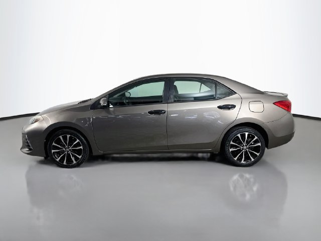 Used 2018 Toyota Corolla SE FWD image 6
