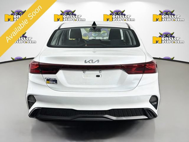 Used 2022 Kia Forte LXS FWD image 6