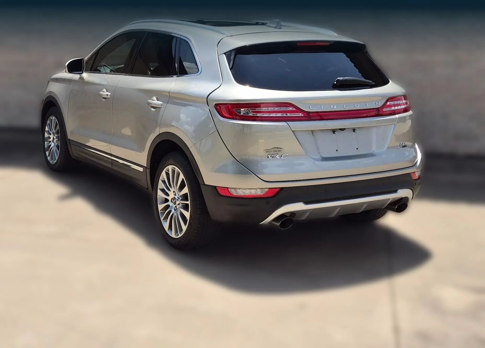 Used 2015 Lincoln MKC FWD w/ Equipment Group 102A Reserve image 2