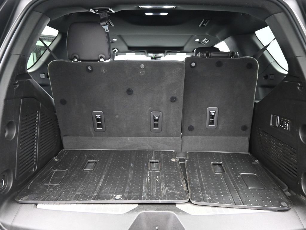 Used 2023 Chevrolet Tahoe RST w/ Sport Performance Package image 30