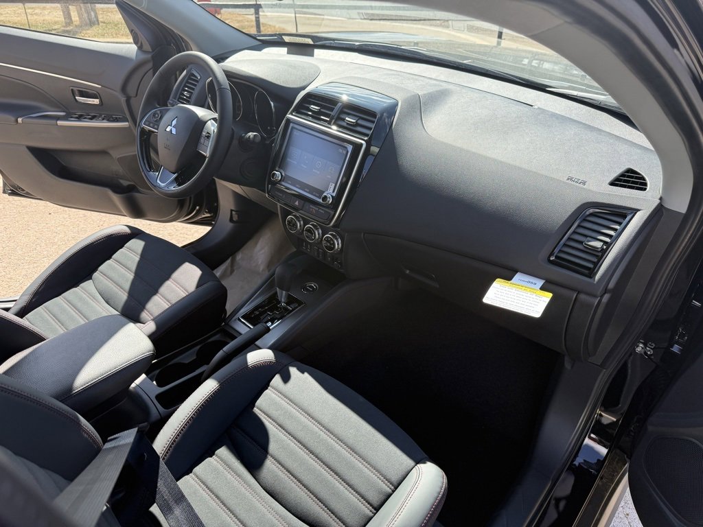 New 2026 Mitsubishi Outlander SEL image 21