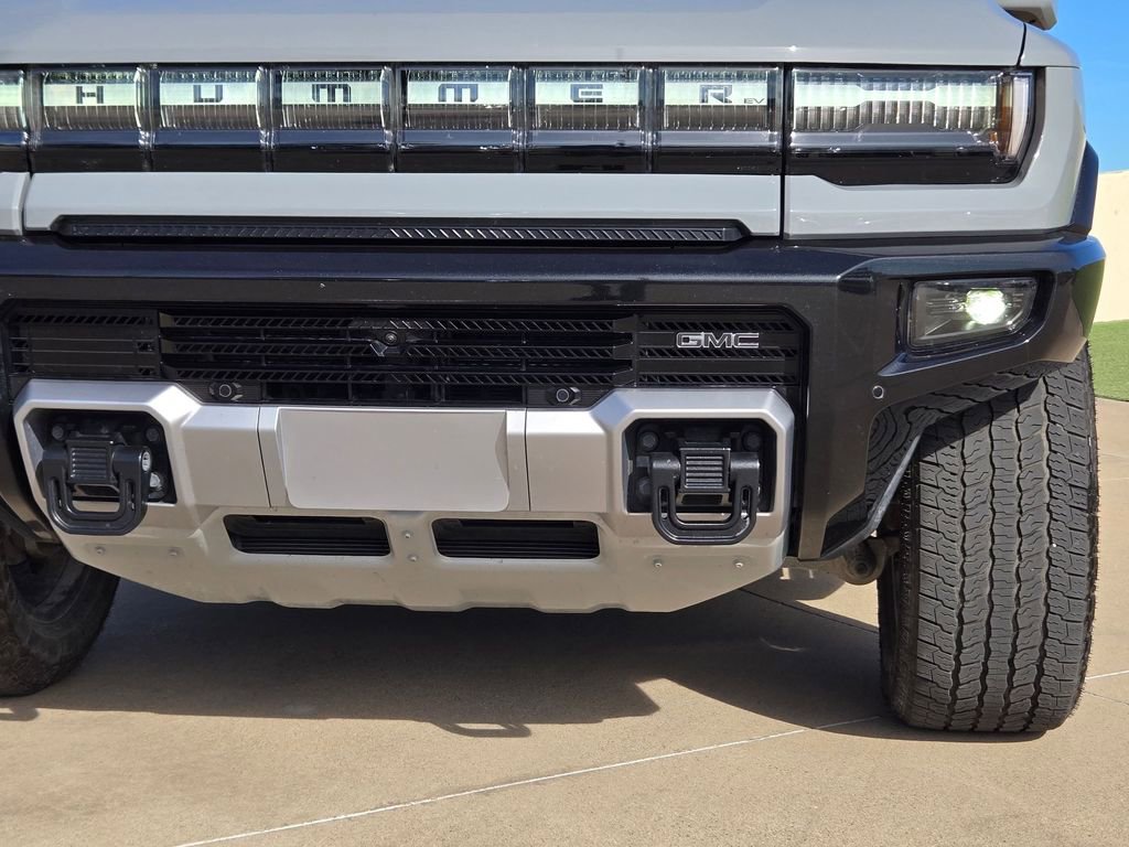 Used 2025 GMC Hummer EV 3X w/ LPO, Dark Essentials Package image 6