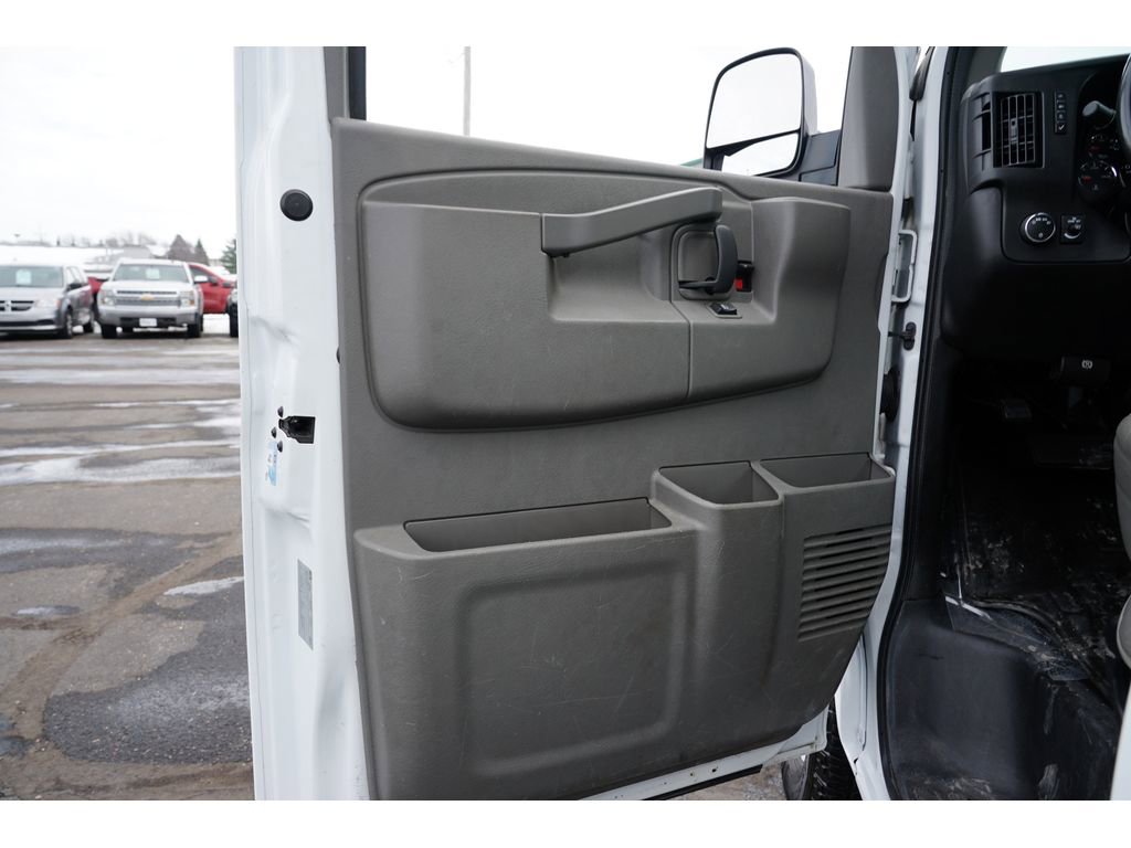 Used 2016 Chevrolet Express 3500 LT w/ LT Preferred Equipment Group image 14